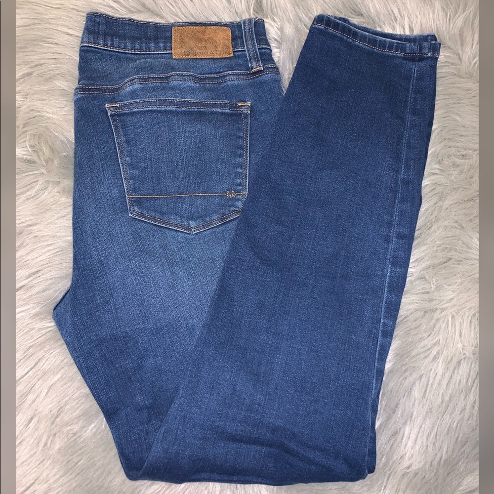 Straight leg jean